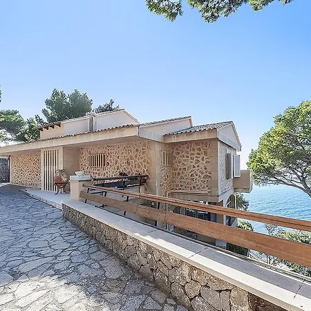 Miramar Villa